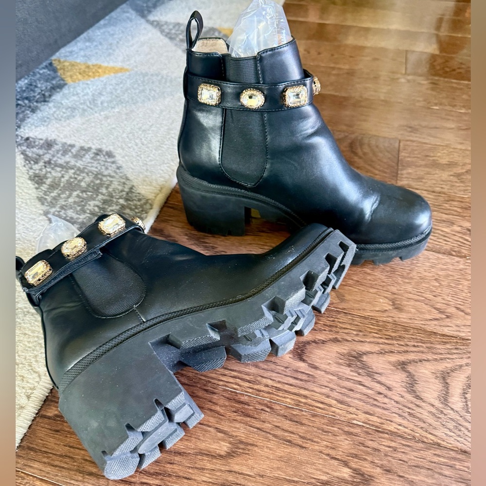 Steve Madden Amulet Ankle Boots – Black with Crystal Embellishment (Size 9) - Picture 3 of 4